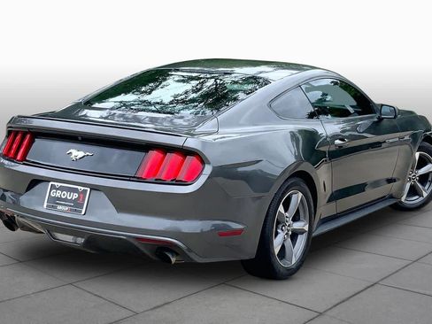 Used 2017 Ford Mustang Coupe RWD image 11