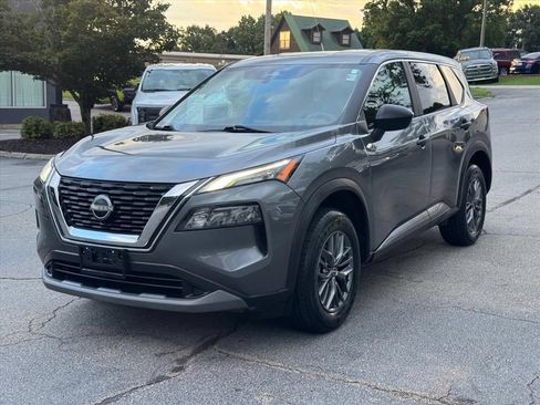 Used 2023 Nissan Rogue S AWD/4WD image 7
