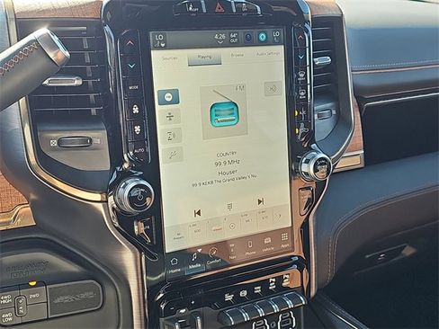 Used 2024 RAM 3500 Limited w/ Safety Group image 11