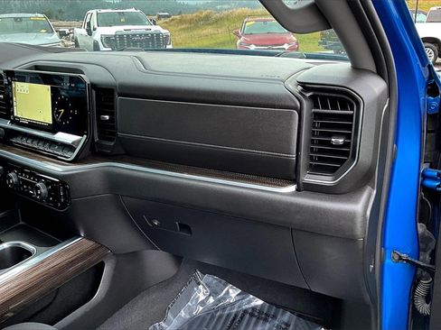 Used 2022 Chevrolet Silverado 1500 RST image 17
