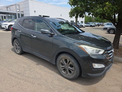 Used 2014 Hyundai Santa Fe Sport w/ Technology Package 04 FWD image 9