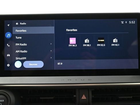 Used 2024 Toyota Prius XLE image 19