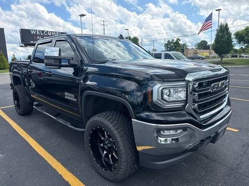 Used 2017 GMC Sierra 1500 SLE AWD/4WD image 1