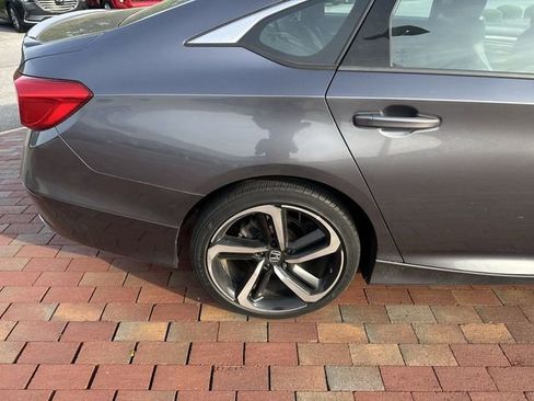 Used 2019 Honda Accord Sport image 15