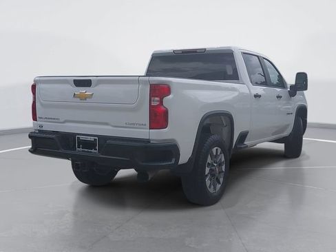 Used 2024 Chevrolet Silverado 2500 Custom w/ Custom Value Package AWD/4WD image 3