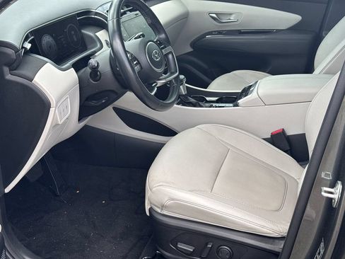 Used 2022 Hyundai Tucson SEL w/ Convenience + Premium Package FWD image 11