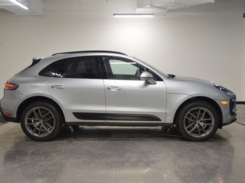 Certified 2025 Porsche Macan image 8