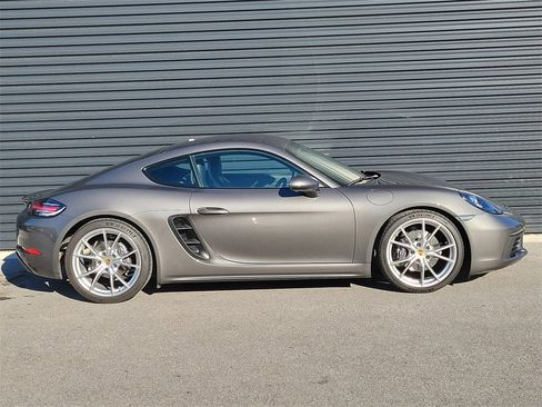Certified 2018 Porsche 718 Cayman image 8