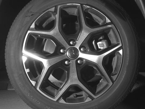 Used 2025 Jeep Compass Limited image 13