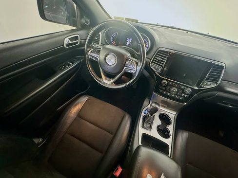 Used 2020 Jeep Grand Cherokee Altitude image 9