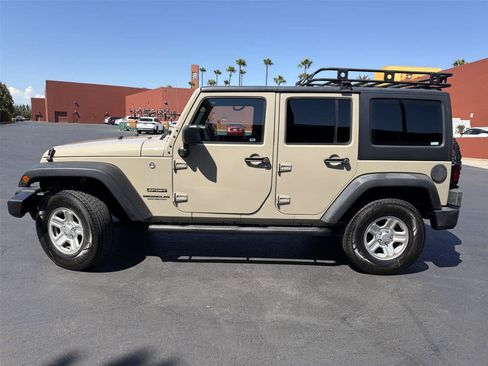 Used 2017 Jeep Wrangler Unlimited Sport w/ Connectivity Group AWD/4WD image 3