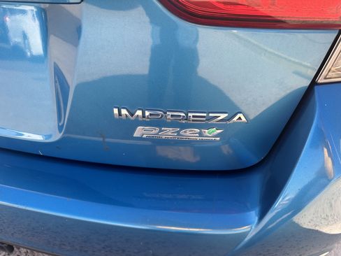 Used 2017 Subaru Impreza 2.0i image 9
