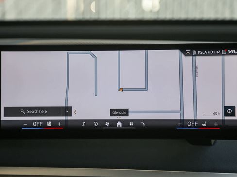 Used 2025 BMW iX xDrive50 image 11