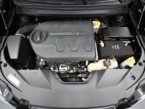 Used 2020 Jeep Cherokee High Altitude AWD/4WD image 44