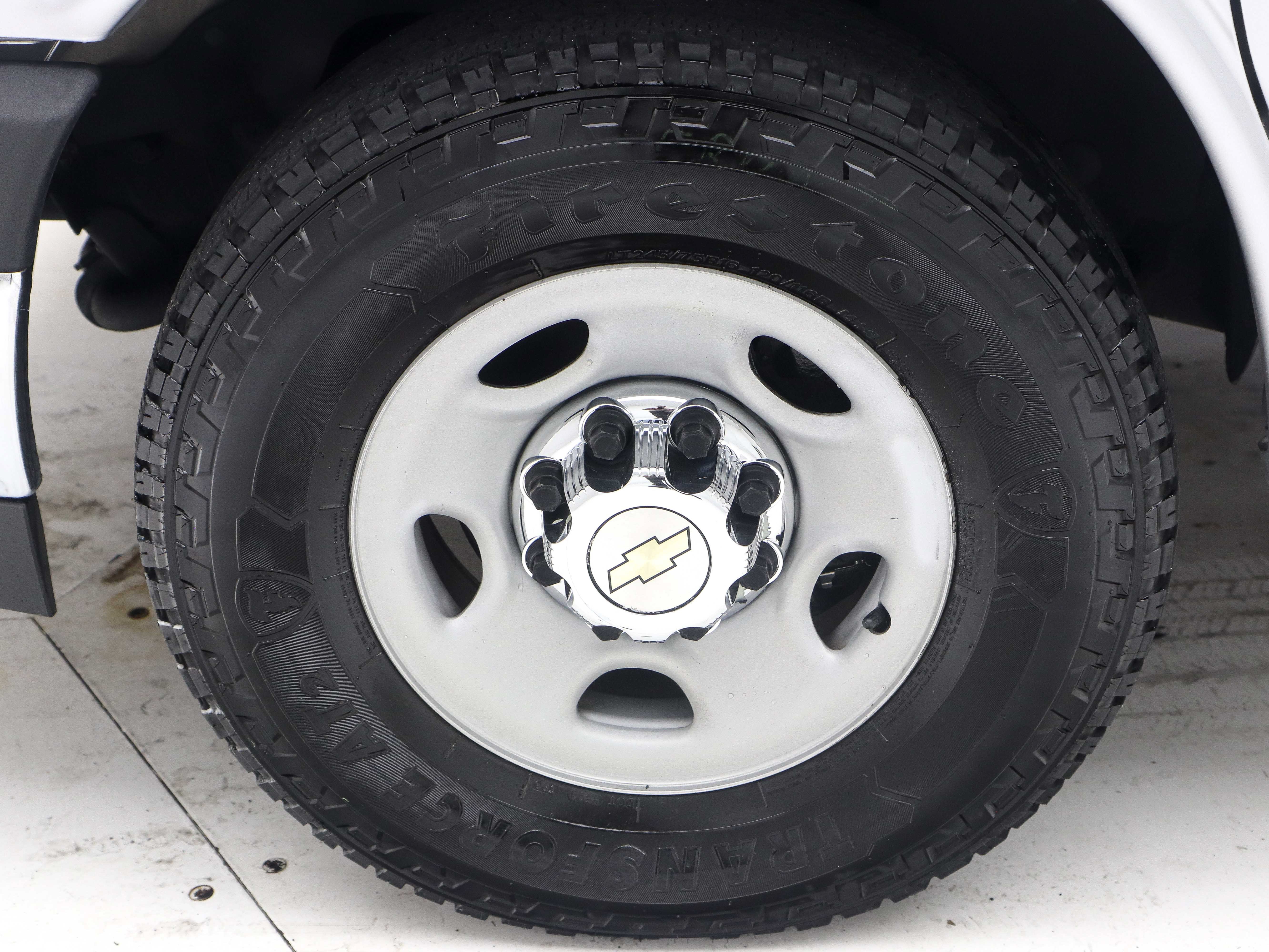 Used 2020 Chevrolet Express 3500 LT w/ LT Preferred Equipment Group RWD image 27