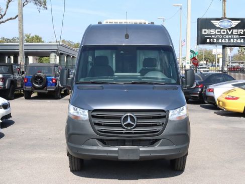 Used 2022 Mercedes-Benz Sprinter 4500 w/ Parking Package image 8