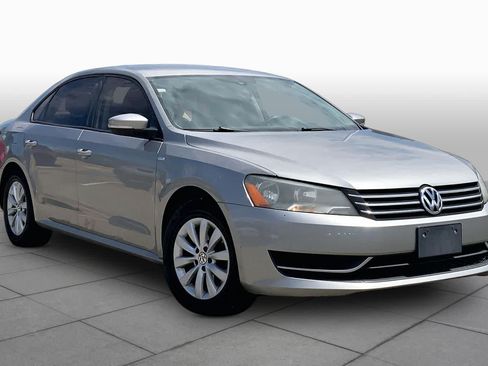 Used 2014 Volkswagen Passat 1.8T S FWD image 3
