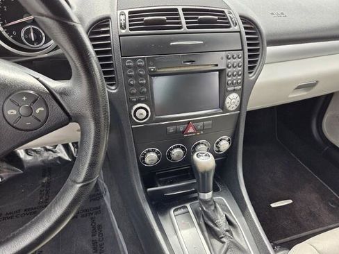 Used 2009 Mercedes-Benz SLK 300 image 14