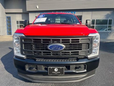 Used 2025 Ford F350 XL image 3