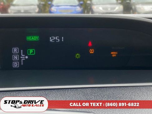 Used 2017 Toyota Prius Two image 14