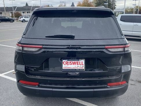 New 2025 Jeep Grand Cherokee Limited w/ Luxury Tech Group II image 6