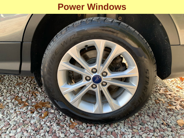 Certified 2017 Ford Escape SE AWD/4WD image 9