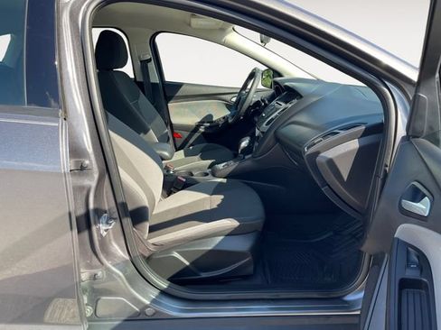 Used 2013 Ford Focus SE FWD image 15