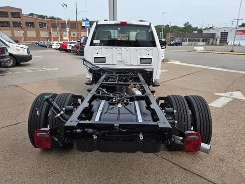 New 2026 Ford F550 4x4 Regular Cab Super Duty w/ XL Chrome Package image 6