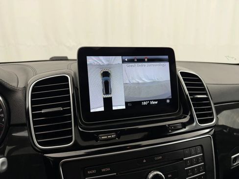 Used 2018 Mercedes-Benz GLS 450 4MATIC image 19
