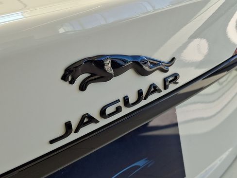 New 2024 Jaguar XF R-Dynamic SE AWD/4WD image 21