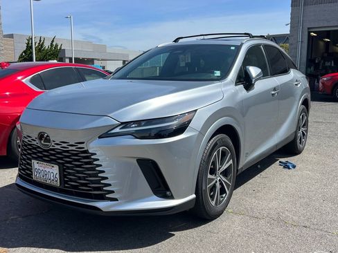 Used 2024 Lexus RX 350 FWD w/ Technology Package image 2