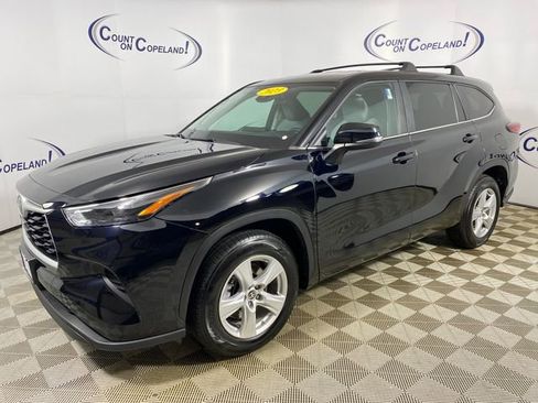 Used 2023 Toyota Highlander L image 3