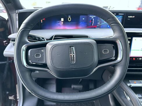 Used 2024 Lincoln Nautilus Reserve w/ Equipment Group 202A image 11