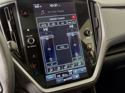 Used 2025 Subaru Crosstrek 2.0i Premium image 17