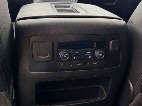 Used 2017 Chevrolet Tahoe Premier AWD/4WD image 28