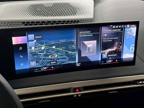 Certified 2023 BMW iX xDrive50 w/ Premium Package AWD/4WD image 11