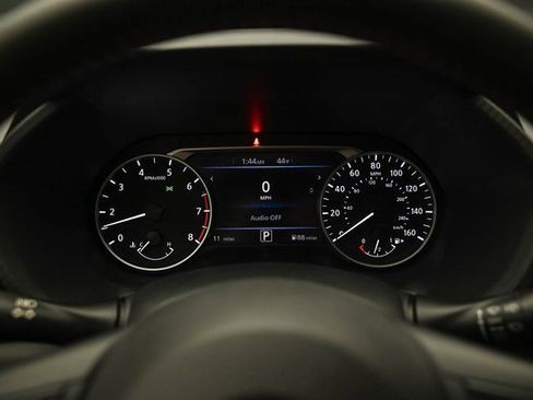 New 2025 Nissan Sentra SR image 29