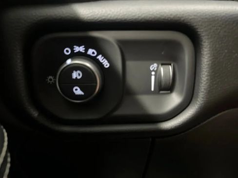 Used 2025 RAM 2500 Big Horn AWD/4WD image 26