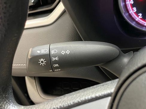 Used 2024 Toyota RAV4 LE image 21