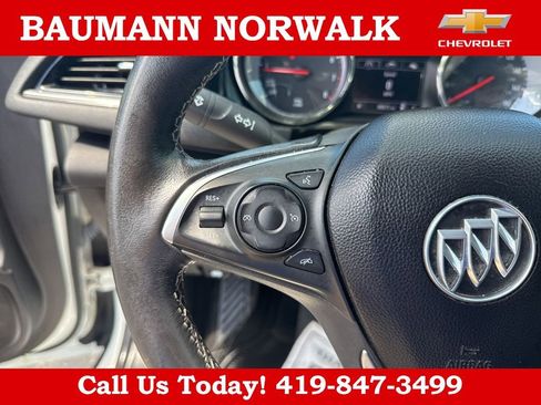 Used 2018 Buick Regal Preferred FWD image 14