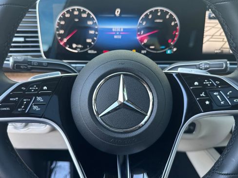 Certified 2025 Mercedes-Benz GLE 350 GLE 350 4MATIC image 28