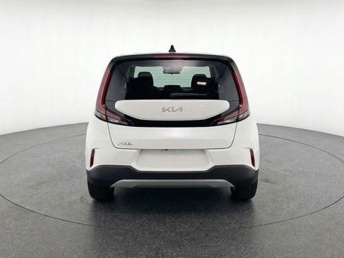 Used 2025 Kia Soul LX w/ LX Technology Package image 7