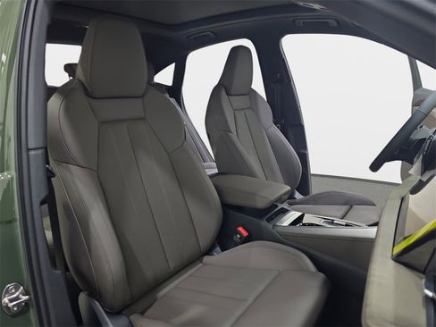 New 2025 Audi Q5 Prestige image 10