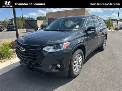 Used 2021 Chevrolet Traverse LT