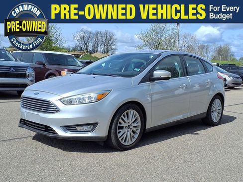 Used 2016 Ford Focus Titanium w/ Titanium Technology Package FWD image 1