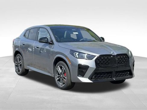 New 2026 BMW X2 xDrive28i w/ Technology Package AWD/4WD image 1