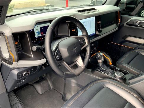 Used 2022 Ford Bronco Badlands w/ Sasquatch Package image 18