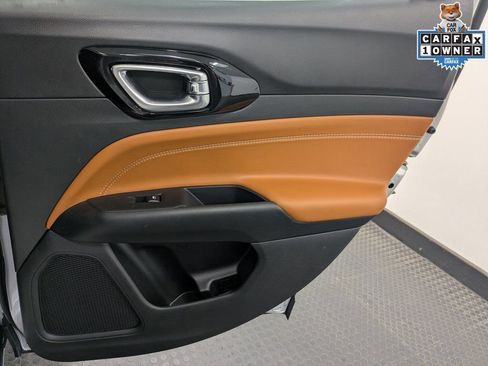 Used 2024 Jeep Compass Limited image 26