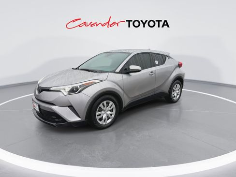 Certified 2019 Toyota C-HR LE image 4