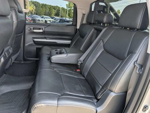 Used 2019 Toyota Tundra SR5 w/ SR5 Upgrade Package AWD/4WD image 19
